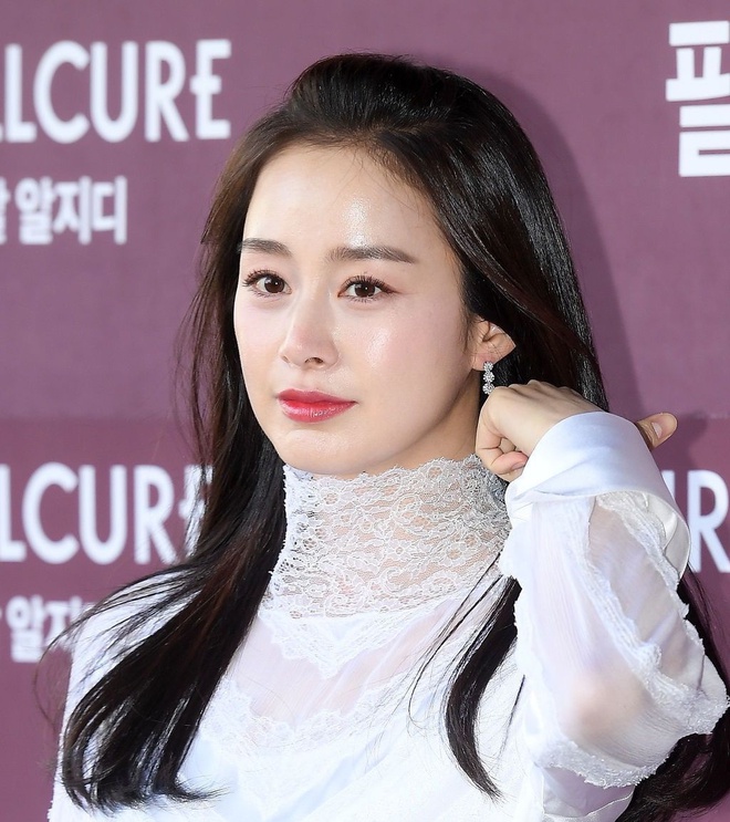 Kim Tae Hee chăm da thế nào để không bị mụn, trẻ trung ở tuổi 39?-1