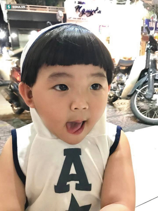 Cậu bé hễ xuất hiện là khiến dân mạng rần rần nhấn like: Kiểu tóc bát úp và tình bạn đặc biệt với chú chó mặt xấu-4