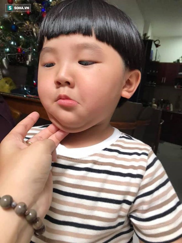 Cậu bé hễ xuất hiện là khiến dân mạng rần rần nhấn like: Kiểu tóc bát úp và tình bạn đặc biệt với chú chó mặt xấu-6