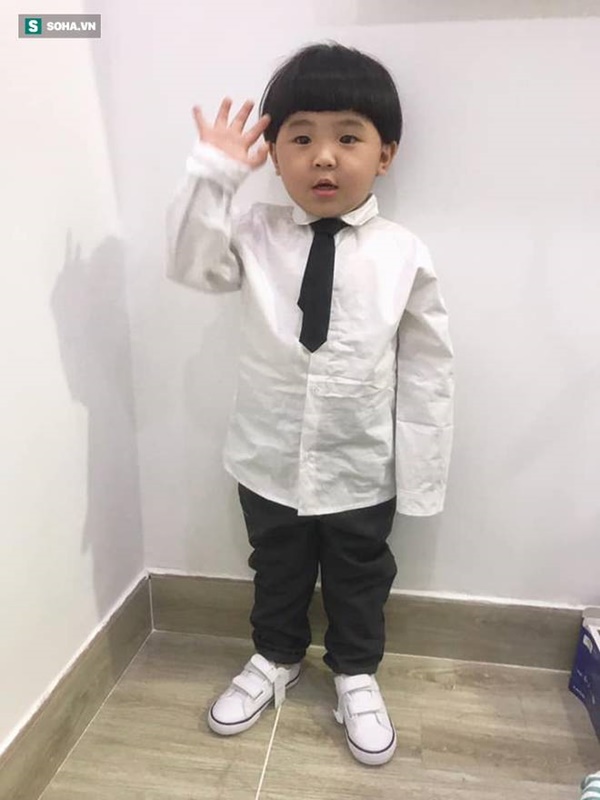 Cậu bé hễ xuất hiện là khiến dân mạng rần rần nhấn like: Kiểu tóc bát úp và tình bạn đặc biệt với chú chó mặt xấu-13