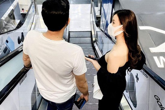 Lại dậy sóng Midu hẹn hò 