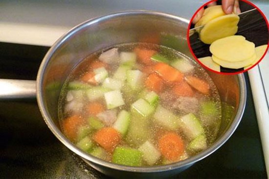 5 mẹo chữa mặn cho món ăn 