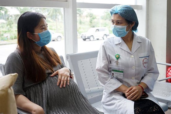 Bà bầu trong đoàn 30 người trở về từ Vũ Hán tiết lộ những ngày sống ở “tâm dịch” COVID-19