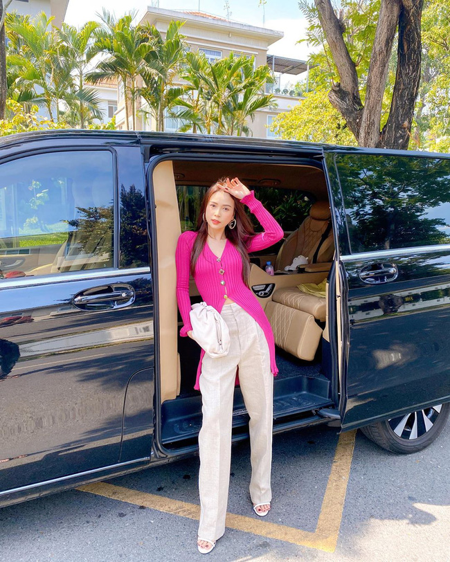 Cùng mê công thức phối màu trắng + hồng siêu gắt, Phạm Hương hay Sam mới là người không dính lời nguyền sến sẩm?-5