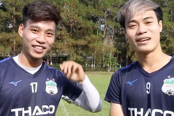 Xuân Trường khoe lần đầu được mặc áo HAGL mùa giải 2020, fan lập tức nhận ra điều đặc biệt đúng chất dân chơi-2