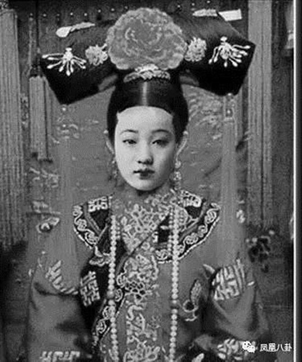 Triều nhà Thanh có hơn 200 nghìn nữ nhân, tại sao đa số các bức ảnh phi tần hậu cung được lưu giữ đến ngày nay lại kém sắc như thế?-6