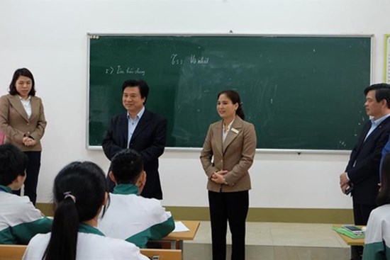 Thứ trưởng Bộ GD-ĐT: Không được để dù một học sinh bị lây nhiễm từ trường học