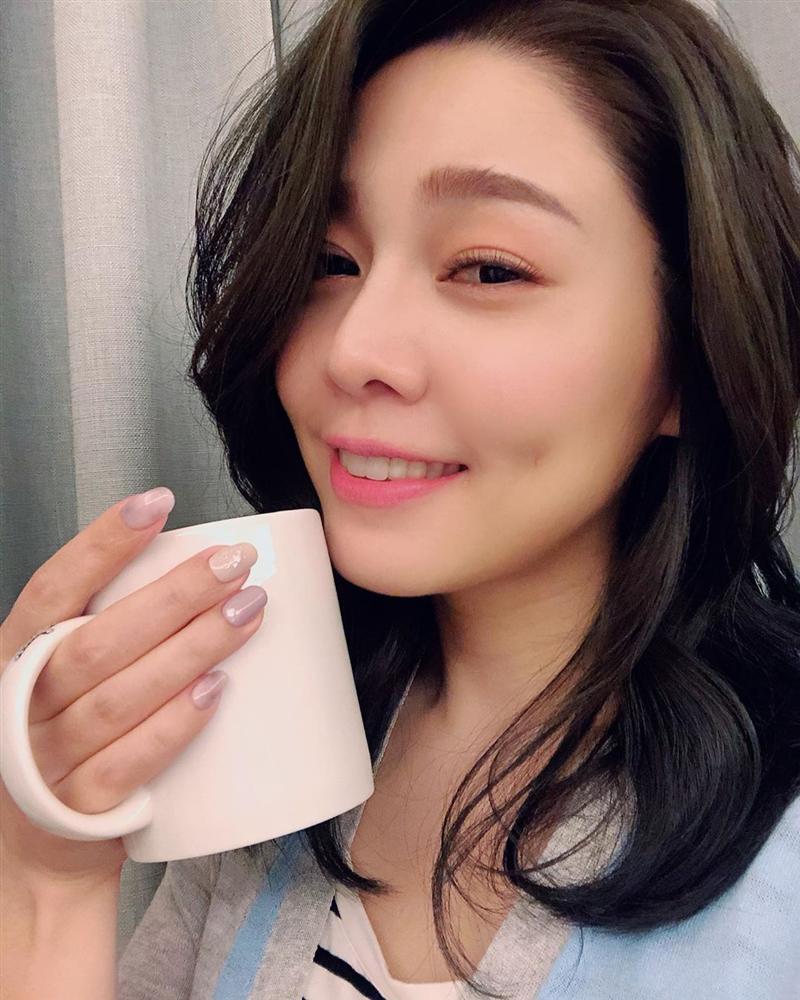 Thời gian biểu chuẩn chỉnh trong một ngày để các chị em có được làn da căng mướt chẳng cần son phấn-2