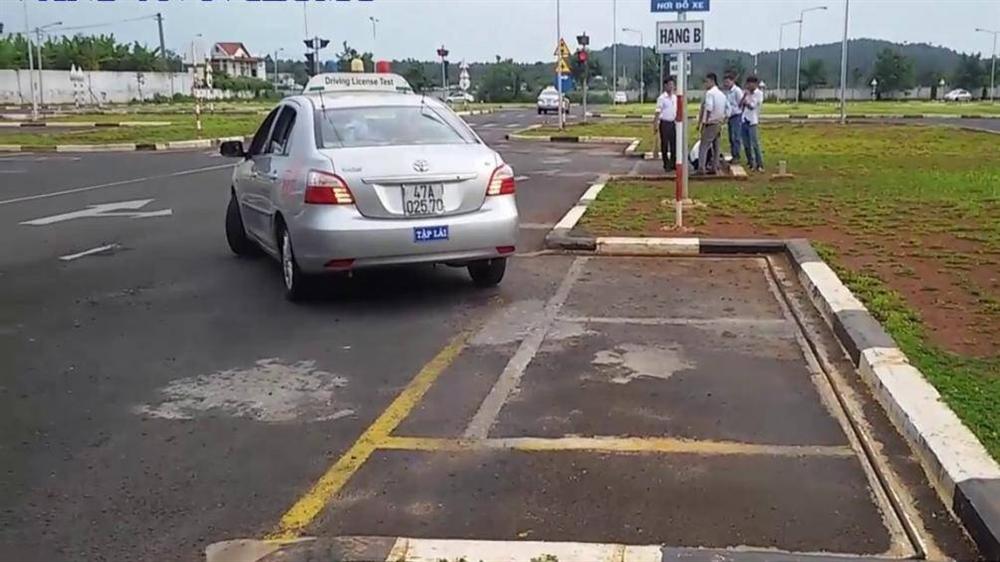 Những mẹo thi bằng lái xe ô tô đỗ ngay lần đầu-4