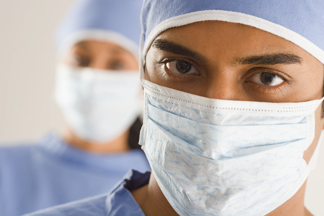 Đi khám thai, tôi lo ngay ngáy khi biết vị bác sĩ khám cho mình là người cũ, không ngờ anh lại nói một câu khiến chồng tôi vui vẻ hỉ hả-1