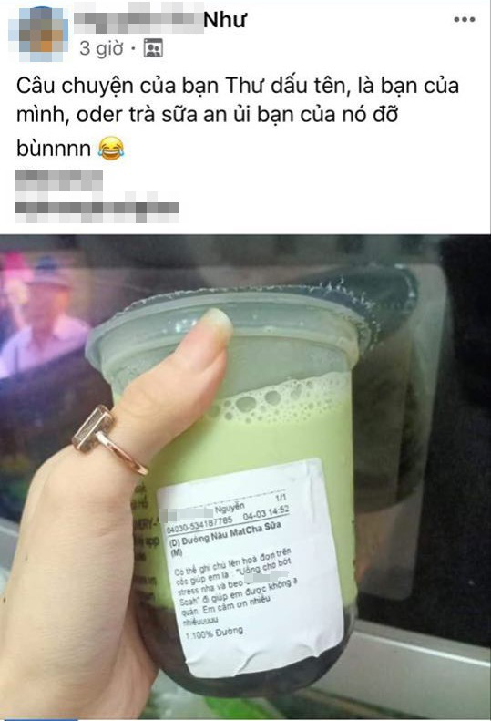 Order trà sữa qua mạng để an ủi bạn, cô gái giật mình vì nhân viên in toàn bộ đoạn chat lên cốc-1