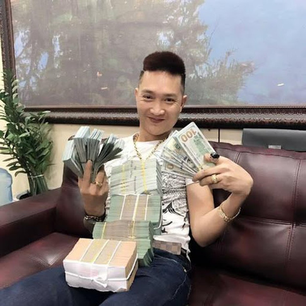 Vụ Huấn hoa hồng dùng ma túy: Nhiều đối tượng thích tạo hình tượng giang hồ để nổi tiếng-2