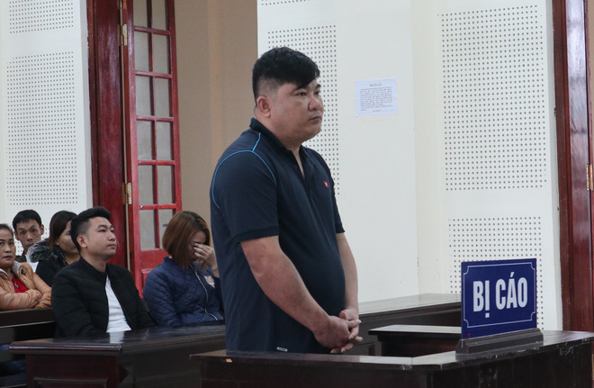 Gọi cửa người tình không ra, đổ can xăng 10 lít rồi châm lửa đốt nhà-1