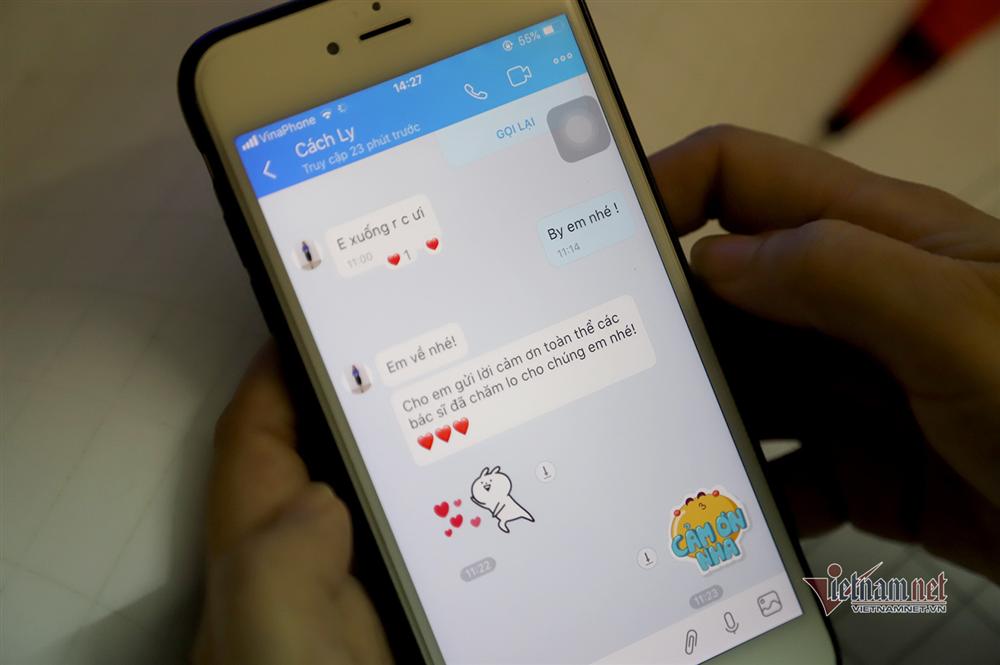 Bác sỹ công an kiêm shipper trong khu cách ly dịch Covid-19-3