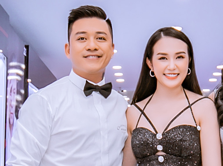 Vợ Tuấn Hưng bất ngờ đổi tóc mái bằng nhưng lại sai quá sai-6