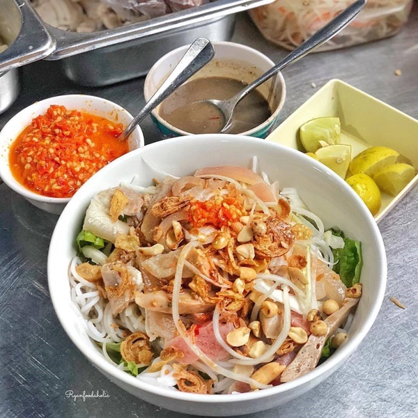 Bánh ướt heo quay và 3 món ngon nức tiếng miền Trung-7