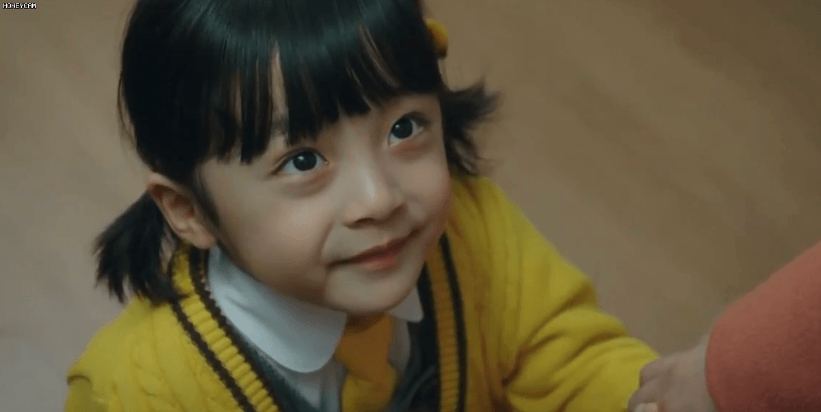 Hi Bye, Mama: Đổ rạp trước loạt biểu cảm siêu đáng yêu của cậu bé trong vai con gái Kim Tae Hee-5