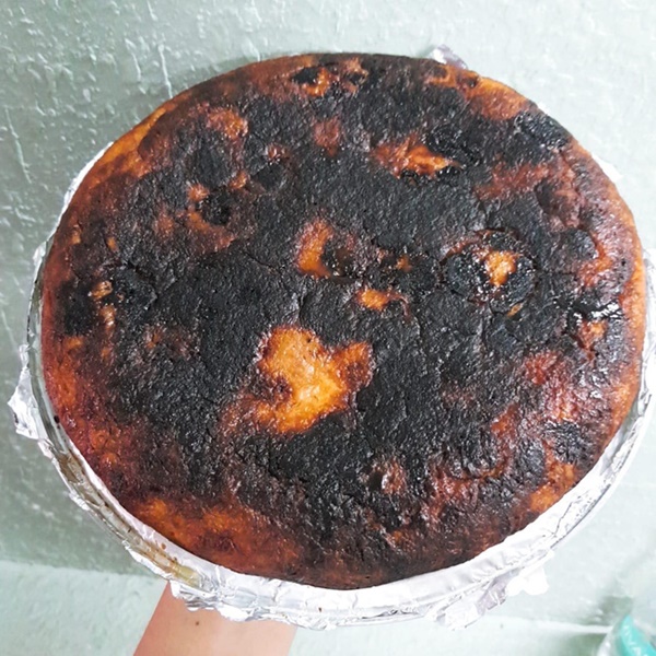 Gái vụng&nbsp;nấu món nào cũng thành ông Táo” đen thui, qua trí tưởng tượng của dân mạng mới thật sự gây bất ngờ-11