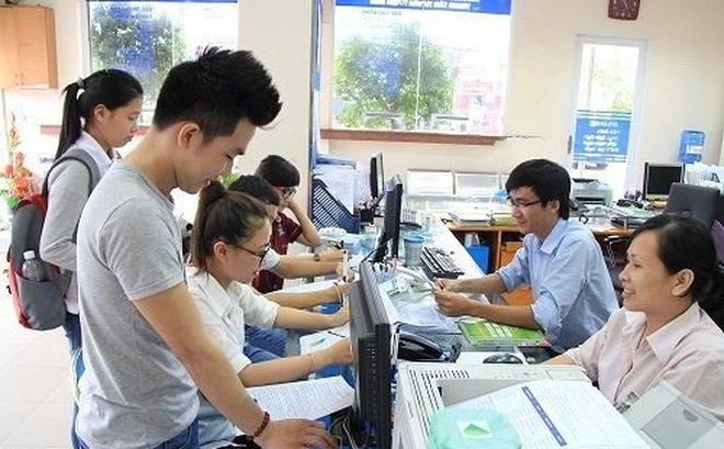 Người lao động có thể hưởng lương hưu khi 35 tuổi-1