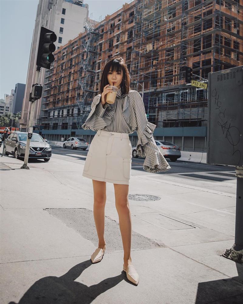 Áo blouse kiểu quý tộc đang được hội chị em sao Hàn mê mệt, bánh bèo là thế nhưng lên đồ lại sang chảnh khó tin-17