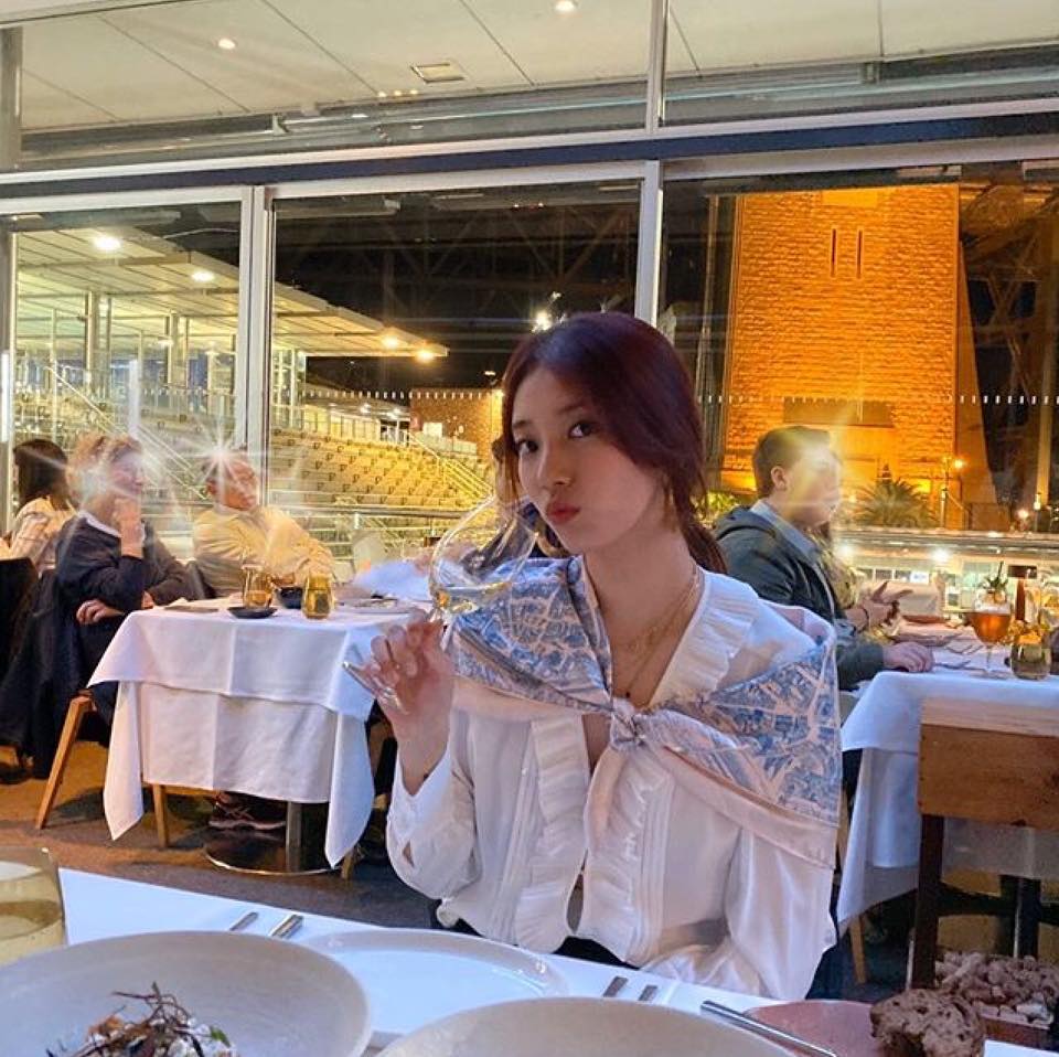 Áo blouse kiểu quý tộc đang được hội chị em sao Hàn mê mệt, bánh bèo là thế nhưng lên đồ lại sang chảnh khó tin-18