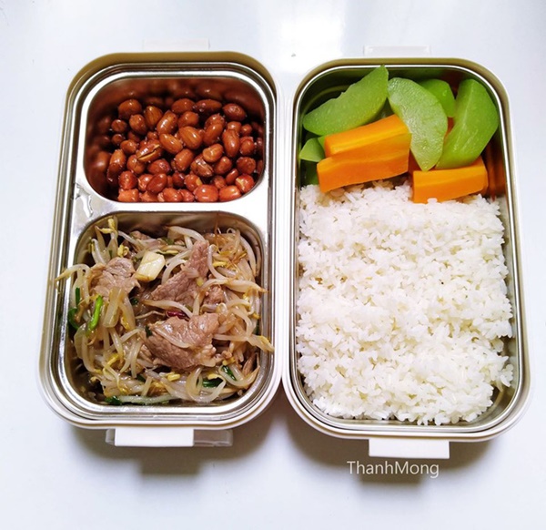 Vợ nhà người ta đây rồi, sáng nào cũng nấu cơm cho chồng mang đi làm khiến ai cũng ngưỡng mộ!-10