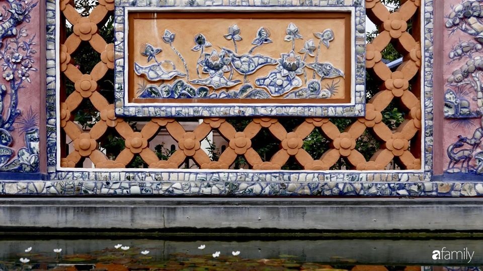 Ngôi nhà gần trăm năm tuổi bên cạnh khu vườn hoa hồng gói gọn những lặng lẽ, yên bình của xứ Huế mộng mơ-20