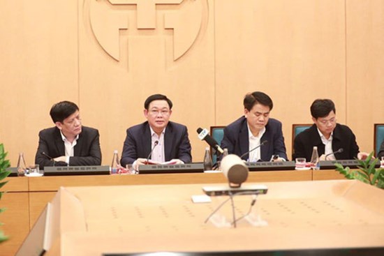 Bí thư Hà Nội: Bệnh nhân thứ 17 tự biết có khả năng lây bệnh nhưng không khai báo với nhà chức trách