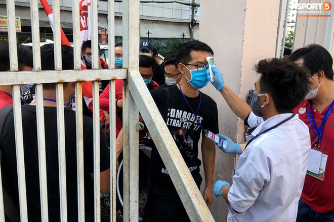 Bóng đá Việt Nam thấp thỏm giữa mùa dịch Covid-19 và cái giật mình lúc nửa đêm-2