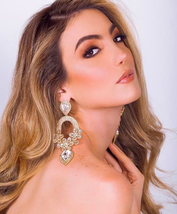 Chân dung Tân Hoa hậu Chuyển giới Mexico 2020: Gương mặt thu hút lạ, body nóng bỏng chẳng kém cạnh Hương Giang!-7