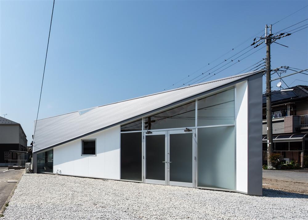 Ngôi nhà với bề ngang chỉ 2m nhưng gây thương nhớ với thiết kế siêu thông minh lấy cảm hứng từ hình dạng của viên kim cương ở Nhật-2