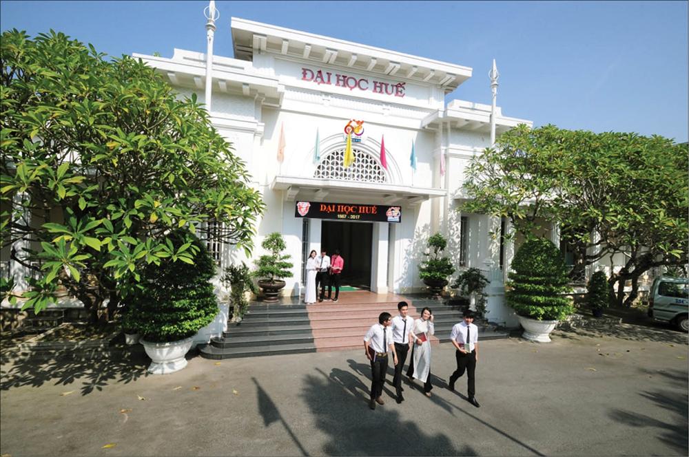 Sau 1 tuần đi học, nhiều trường Đại học, Cao đẳng quyết định cho sinh viên tiếp tục nghỉ-1