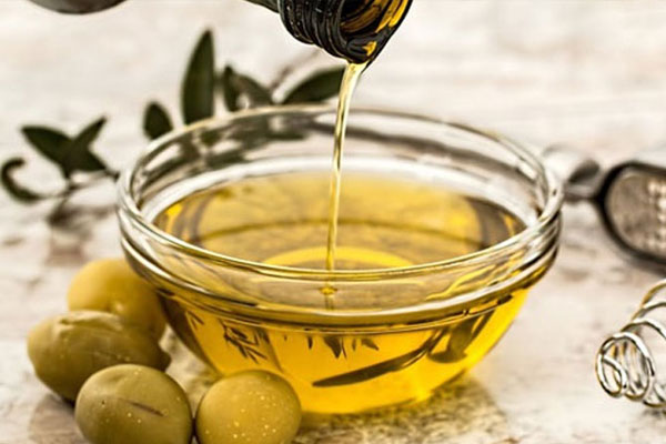 5 cách lau kính sạch, sáng bóng từ nguyên liệu lành tính, không tổn thương da tay-4