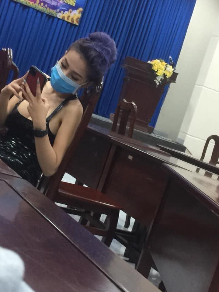 Ngân 98 xuất hiện tại đồn công an với gương mặt hốc hác sau khi xét nghiệm dương tính với chất ma túy-2