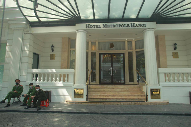 Khách sạn Metropole tạm dừng hoạt động do có hai du khách từng lưu trú tại đây dương tính với Covid-19-7