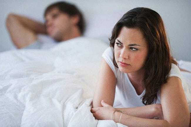 Đang ăn nhà hàng sang chảnh, chồng bỗng đưa ra một đề nghị khiến tôi kinh ngạc tột độ-1