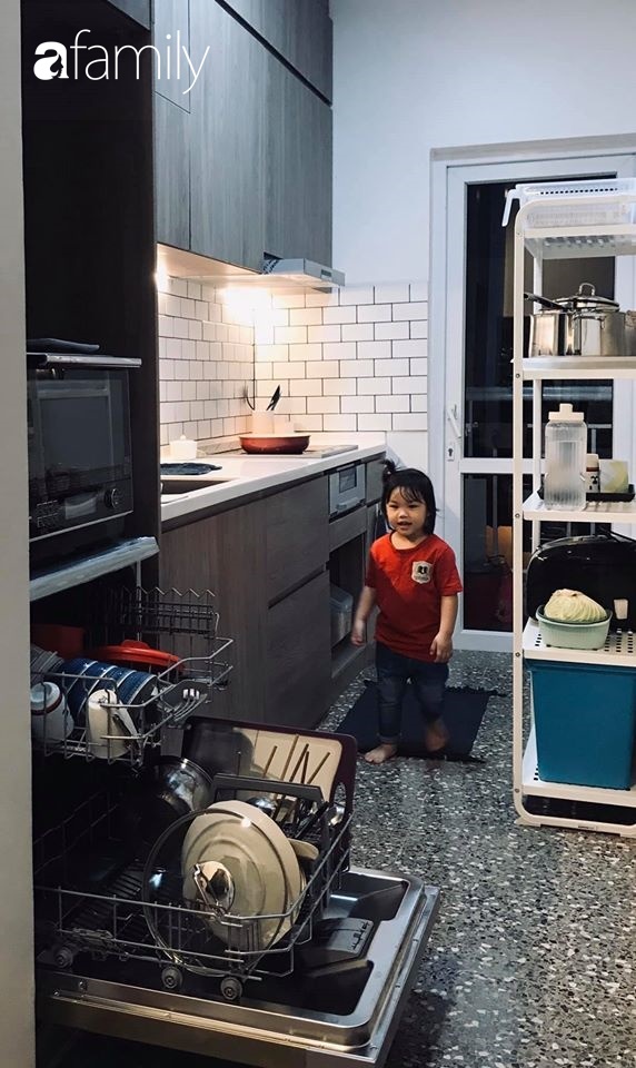 Học mẹ đảm tại Hà Nội cách tự thiết kế phòng bếp: Từ lựa đồ cho tới mua sắm để vừa tiết kiệm mà không gian hoàn thành hoàn toàn ưng ý-2