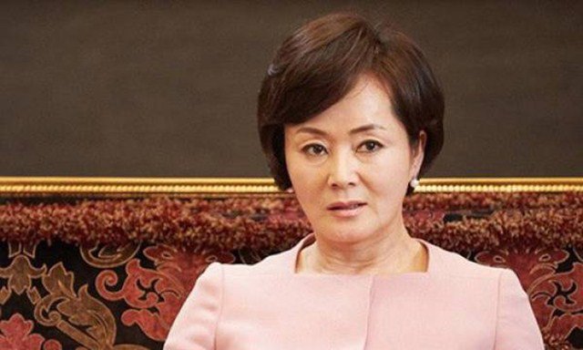 Buổi sáng ra mắt bị đuổi vì nghèo, tối gặp lại mẹ anh bỗng xoắn xuýt làm thân-1