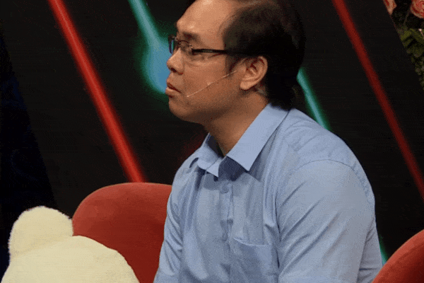 Bạn muốn hẹn hò: Vừa nhìn người phụ nữ, ông bố 3 con liền bối rối, không nói được hết câu-1