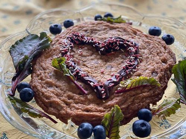 Con gái thiên thần của Diva Hồng Nhung làm bánh tặng mẹ, thành quả đẹp lạ gây ngạc nhiên-4