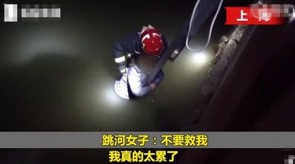 Mẹ nhảy xuống sông tự tử sau khi dạy kèm con trai học bài ở nhà-1