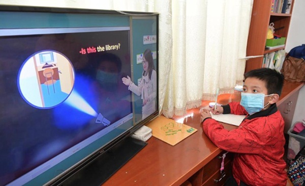 Mẹ nhảy xuống sông tự tử sau khi dạy kèm con trai học bài ở nhà-2