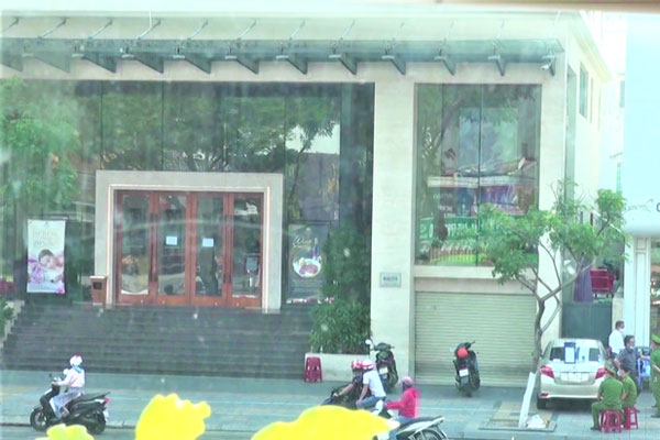 Chủ tịch Hà Nội: Có hành khách trên chuyến bay VN0054 đang cách ly tại nhà... bỏ ra ngoài-5