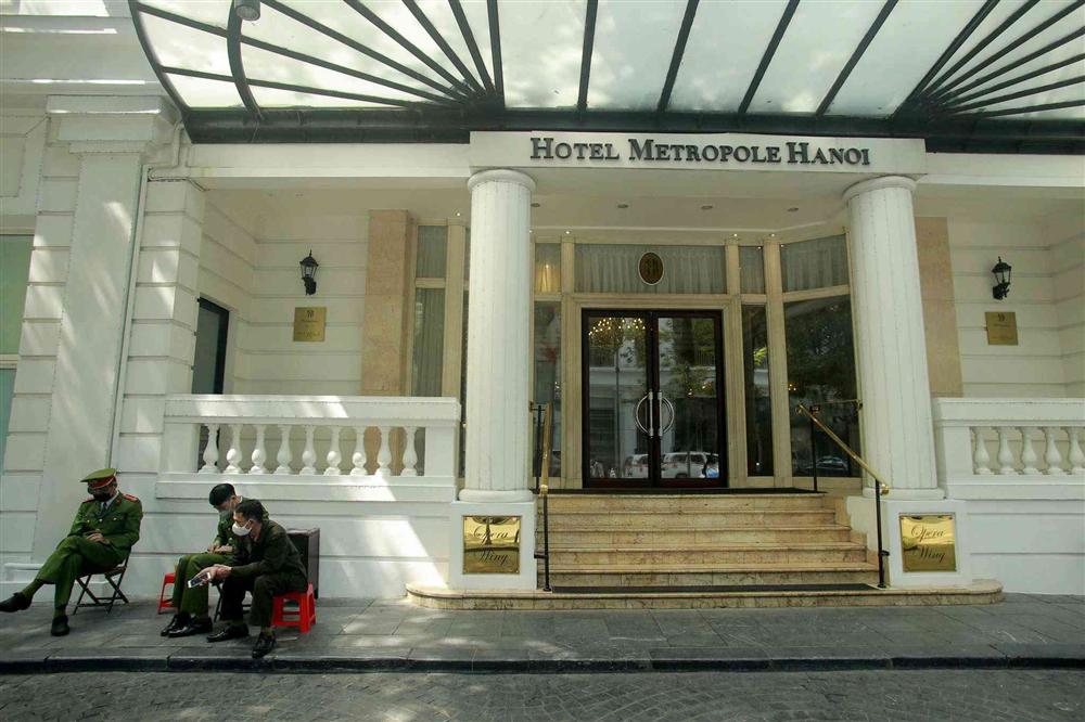 Chủ tịch Hà Nội: Có hành khách trên chuyến bay VN0054 đang cách ly tại nhà... bỏ ra ngoài-4