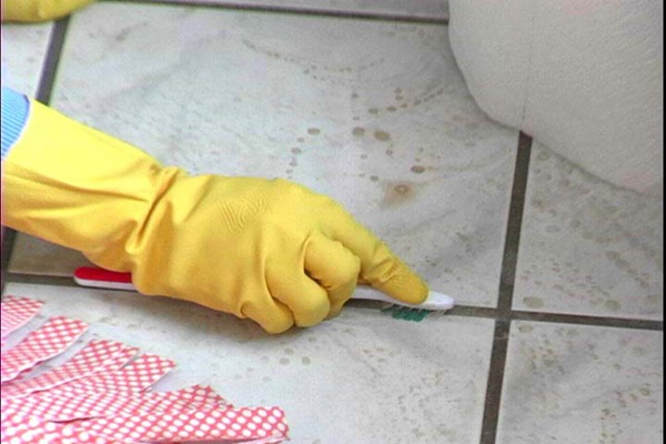 Đừng vứt bàn chải đánh răng cũ, chúng làm sạch được những chỗ khó chùi rửa nhất trong nhà-1