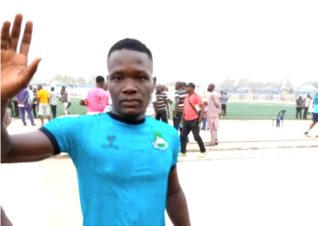 Đau lòng: Cầu thủ qua đời thương tâm sau khi va chạm với một cầu thủ đối phương-1