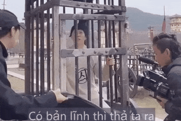 Sao hạng A sa cơ thất thế khi đóng phim truyền hình: Châu Tấn xuống sắc, Tôn Lệ diễn lố, Thang Duy quê mùa-10