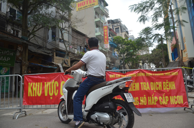 Đi công tác trở về sau khi cả khu phố cách ly, người đàn ông ngày ngày hướng mắt về gia đình: 14 ngày không được gặp vợ con cũng không sao, đây là việc nên làm vì cộng đồng-4