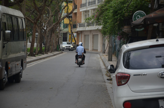 Đi công tác trở về sau khi cả khu phố cách ly, người đàn ông ngày ngày hướng mắt về gia đình: 14 ngày không được gặp vợ con cũng không sao, đây là việc nên làm vì cộng đồng-5