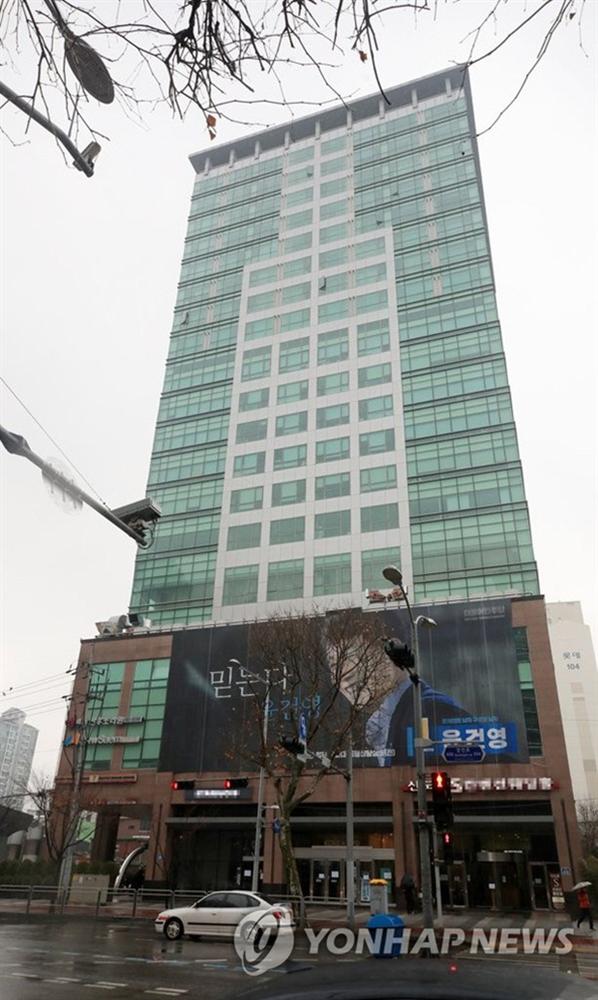 Hàn Quốc: Một văn phòng nằm trong khu vực sầm uất trở thành ổ dịch virus corona lớn nhất Seoul, ít nhất 22 người nhiễm bệnh-2
